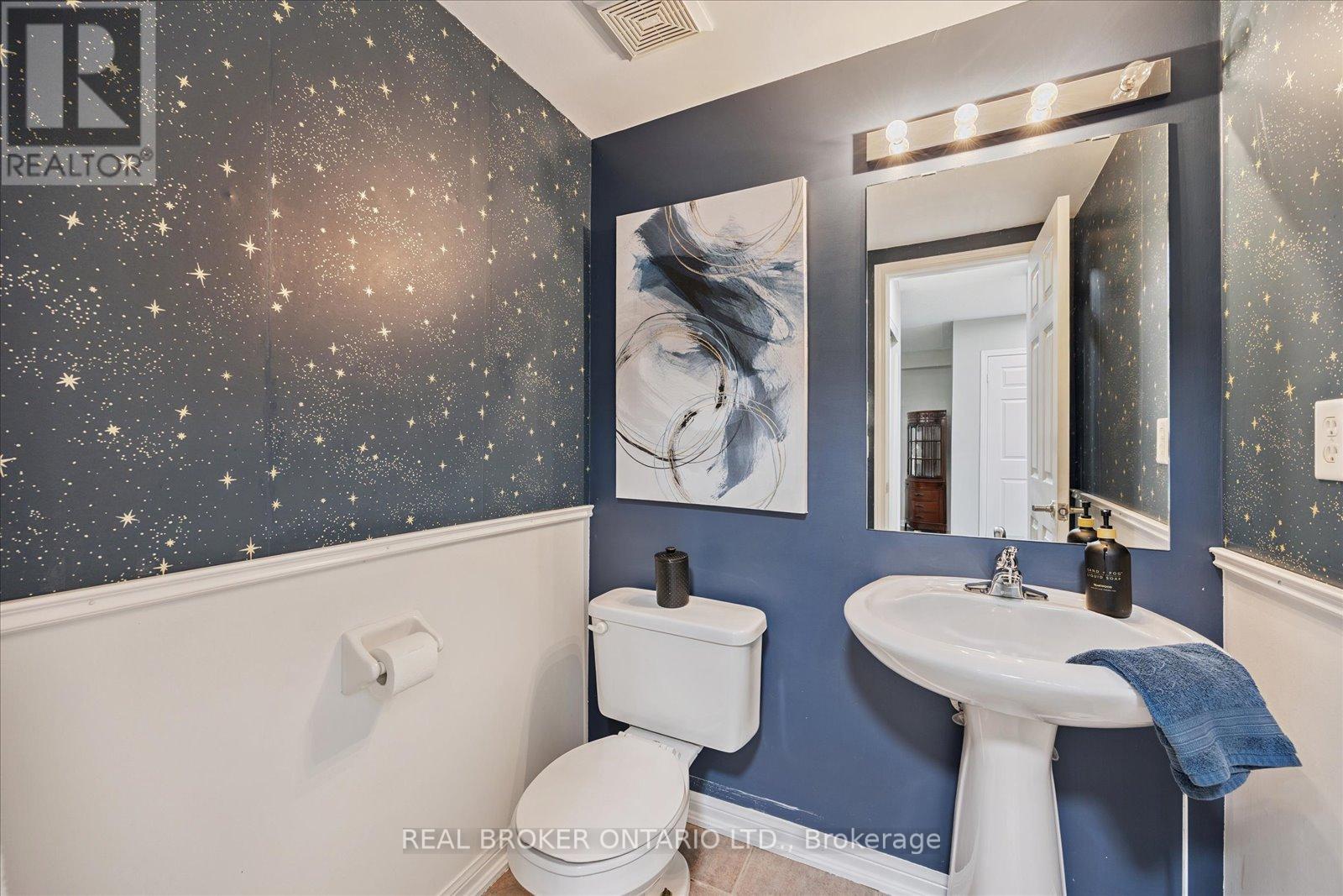 Photo 22 of 26 Crockett Place, Clarington ON