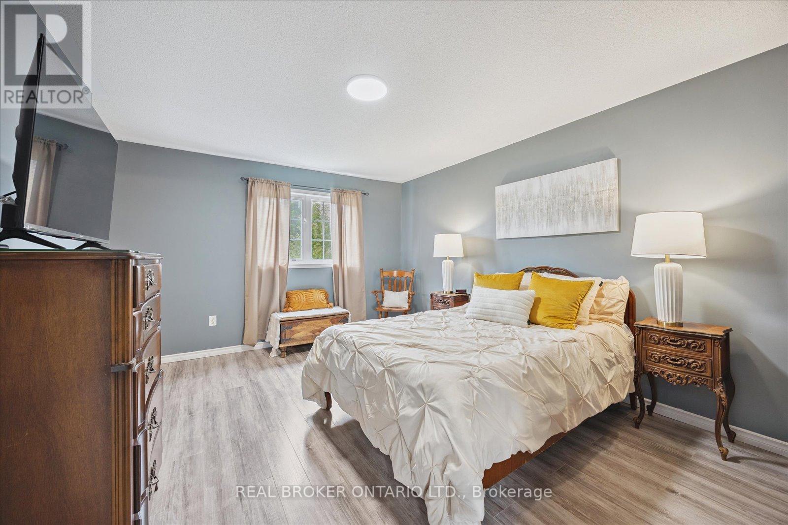Photo 23 of 26 Crockett Place, Clarington ON