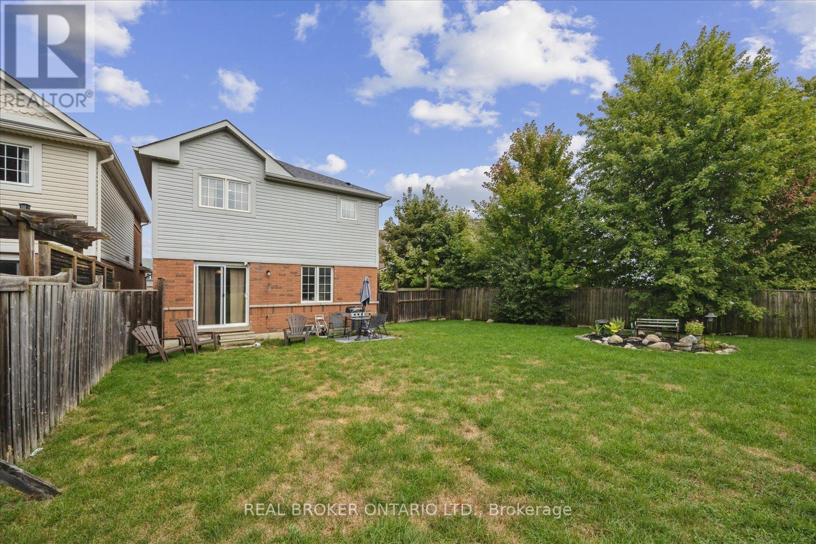 Photo 34 of 26 Crockett Place, Clarington ON