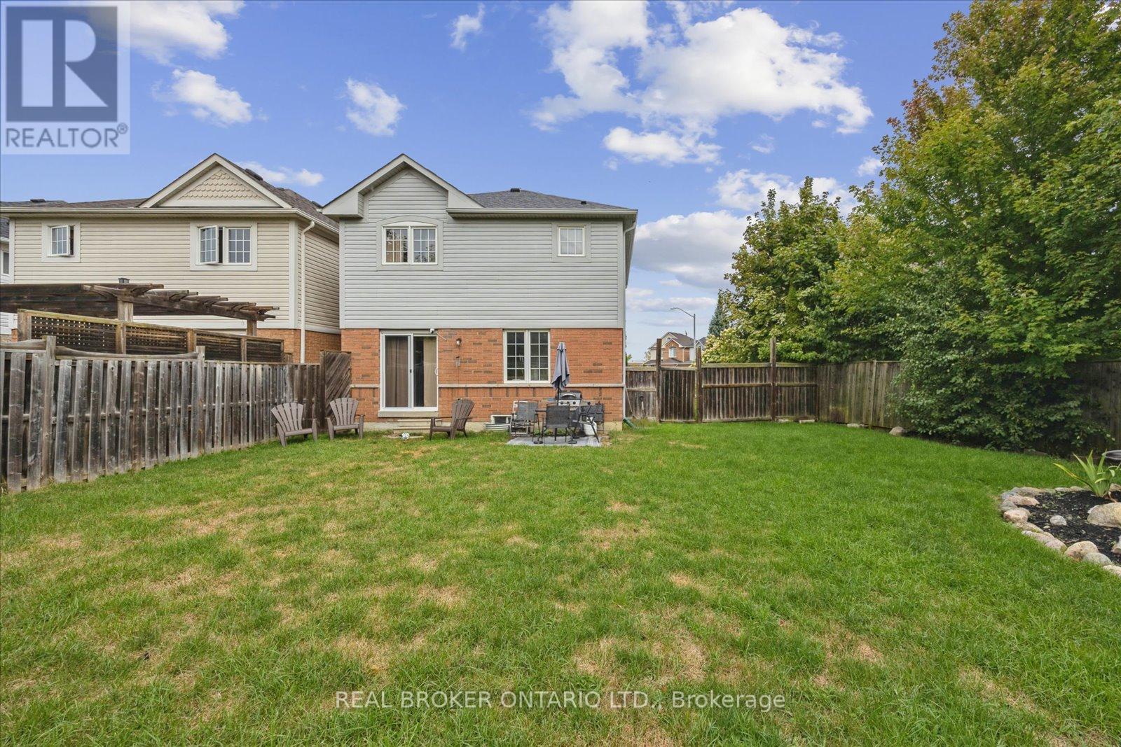 Photo 35 of 26 Crockett Place, Clarington ON