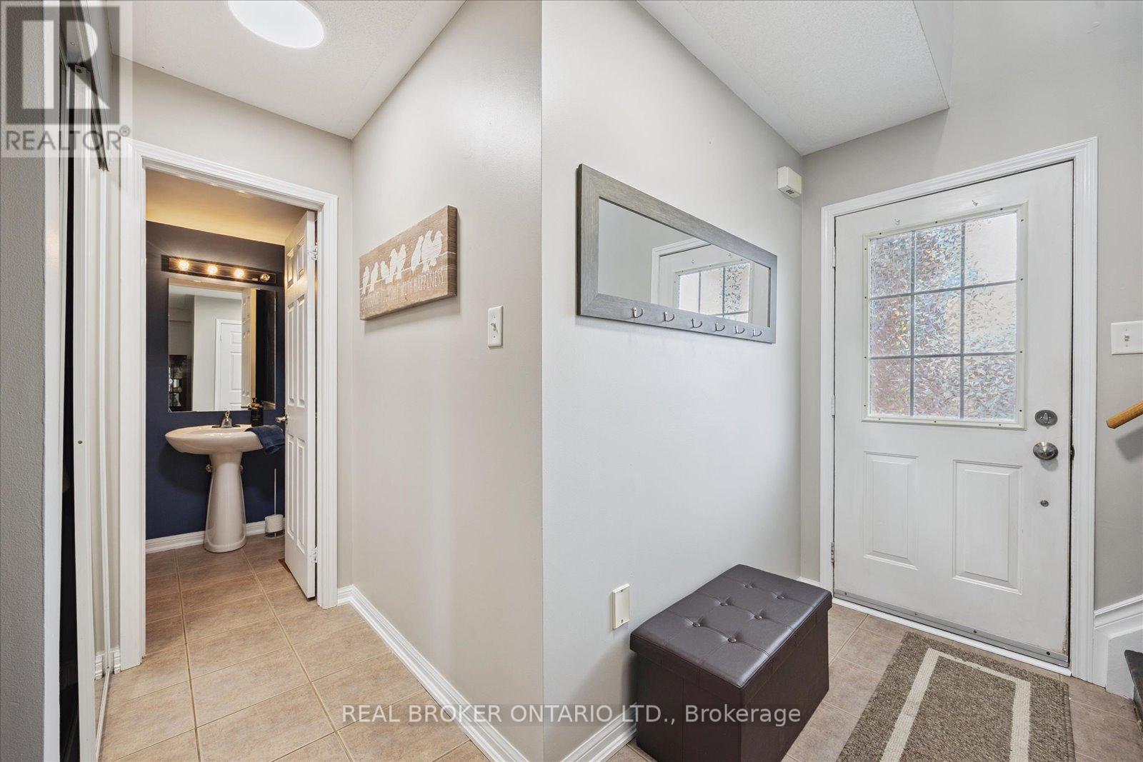 Photo 6 of 26 Crockett Place, Clarington ON