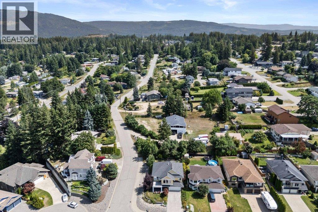 Photo 36 of 1320 12 Street, Salmon Arm BC