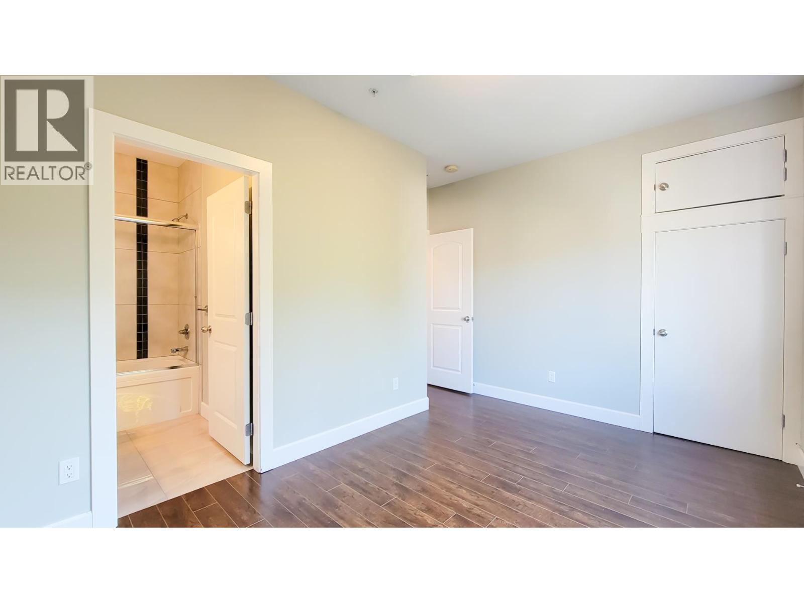 Photo 19 of 3096 E 26th Avenue, Vancouver BC