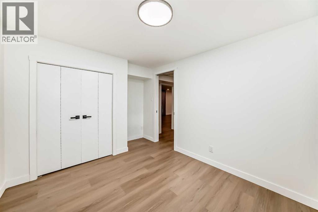Photo 30 of 4020 Varsity Drive Nw, Calgary AB