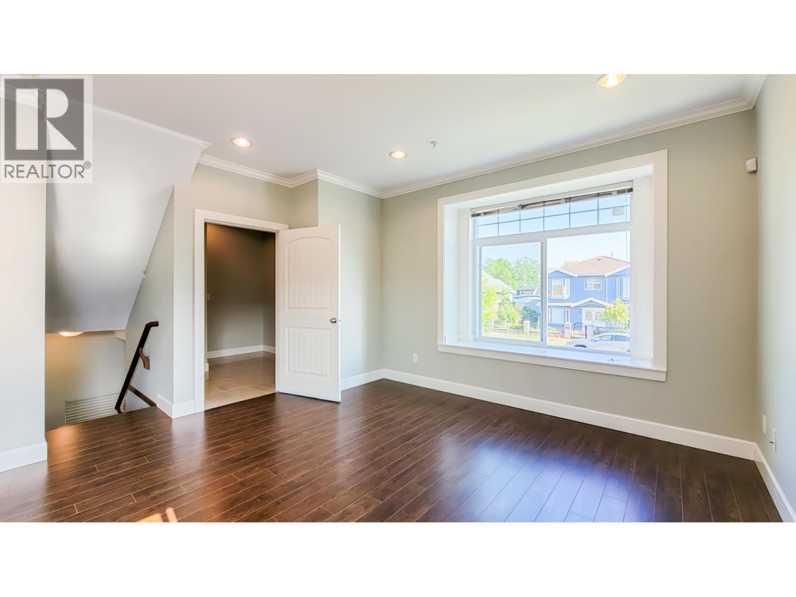Photo 6 of 3096 E 26th Avenue, Vancouver BC