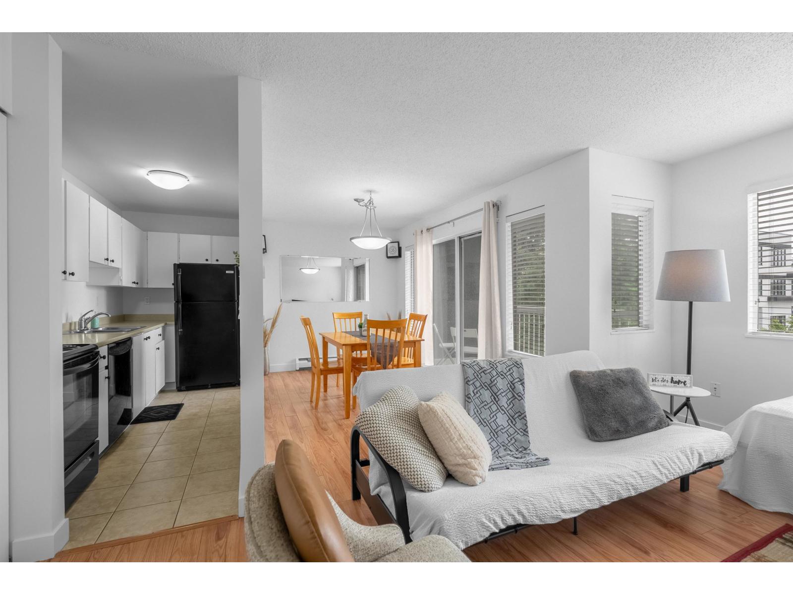 Photo 5 of 308 5664 200 Street, Langley BC