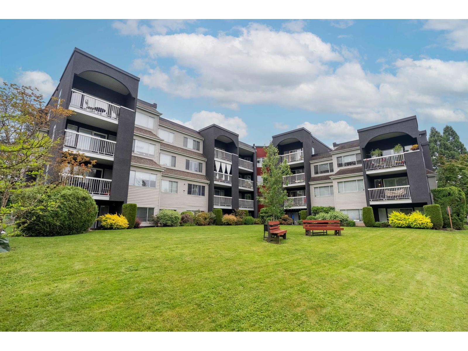 Photo 1 of 308 5664 200 Street, Langley BC