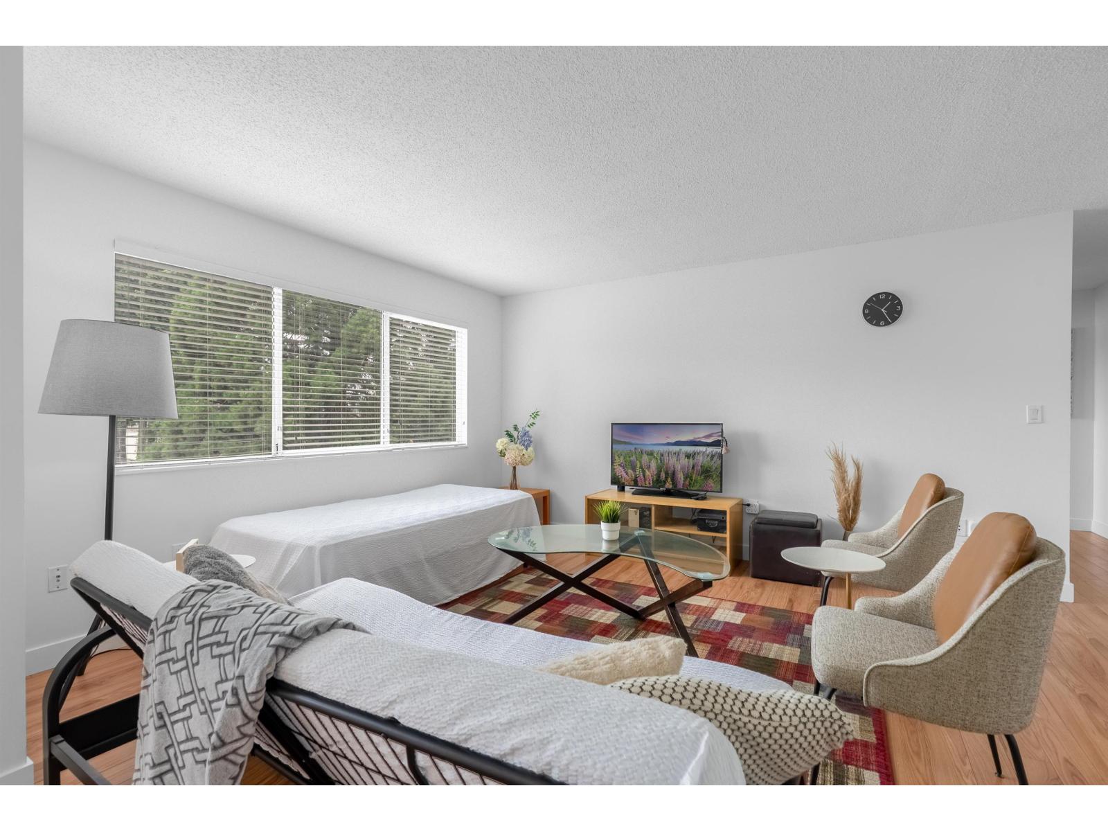 Photo 2 of 308 5664 200 Street, Langley BC