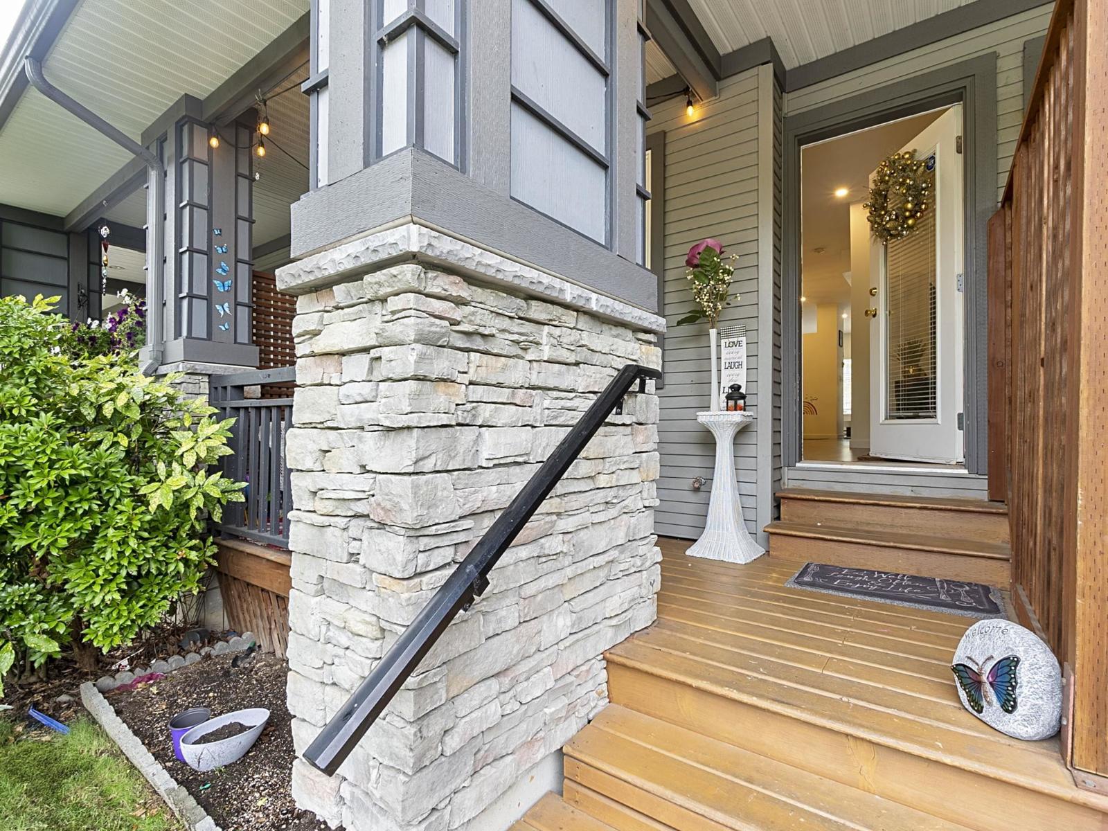 Photo 15 of 14 18701 66 Avenue, Surrey BC