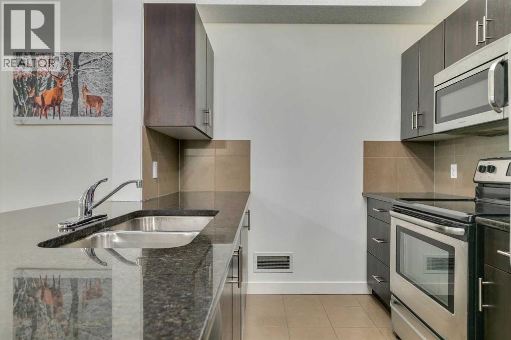 Photo 5 of 305 3950 46 Avenue Nw, Calgary AB