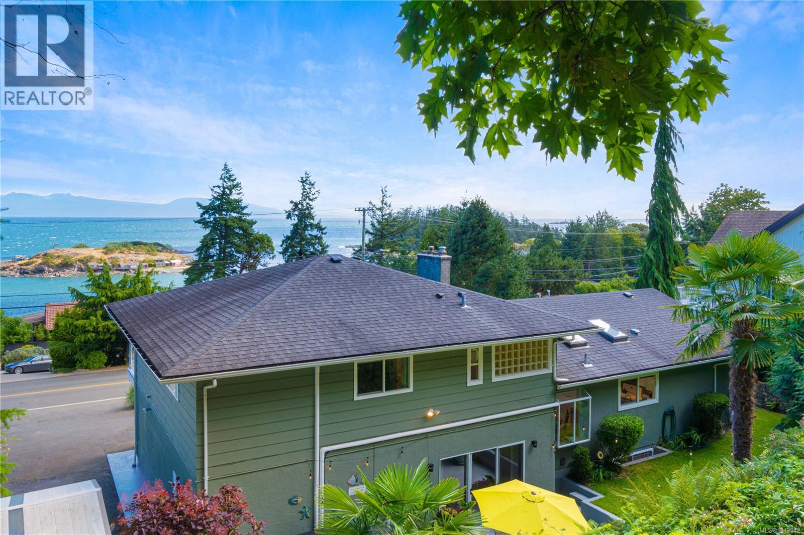 Photo 57 of 3817 Hammond Bay Rd, Nanaimo BC