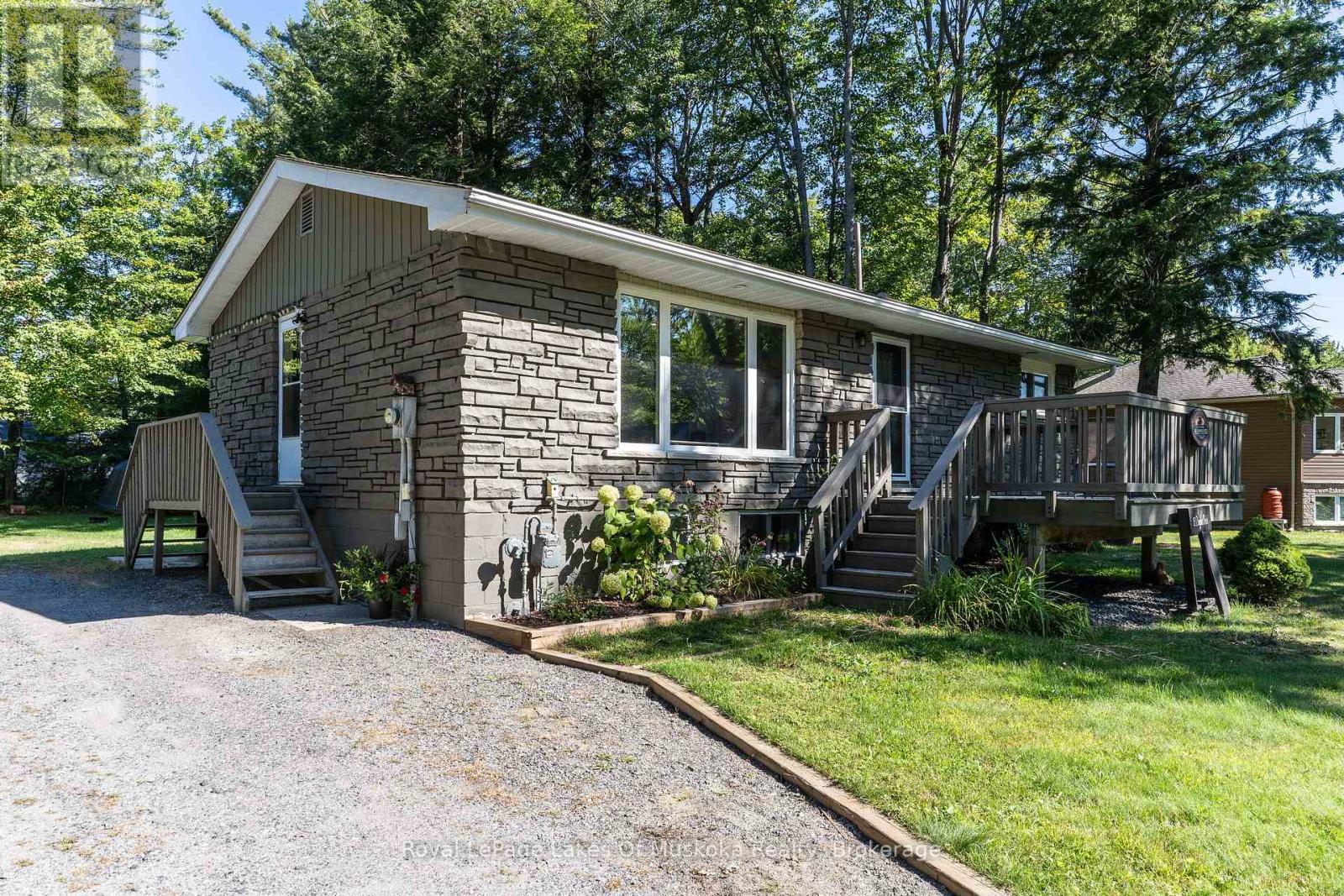Photo 1 of 15 Douglas Drive, Bracebridge ON