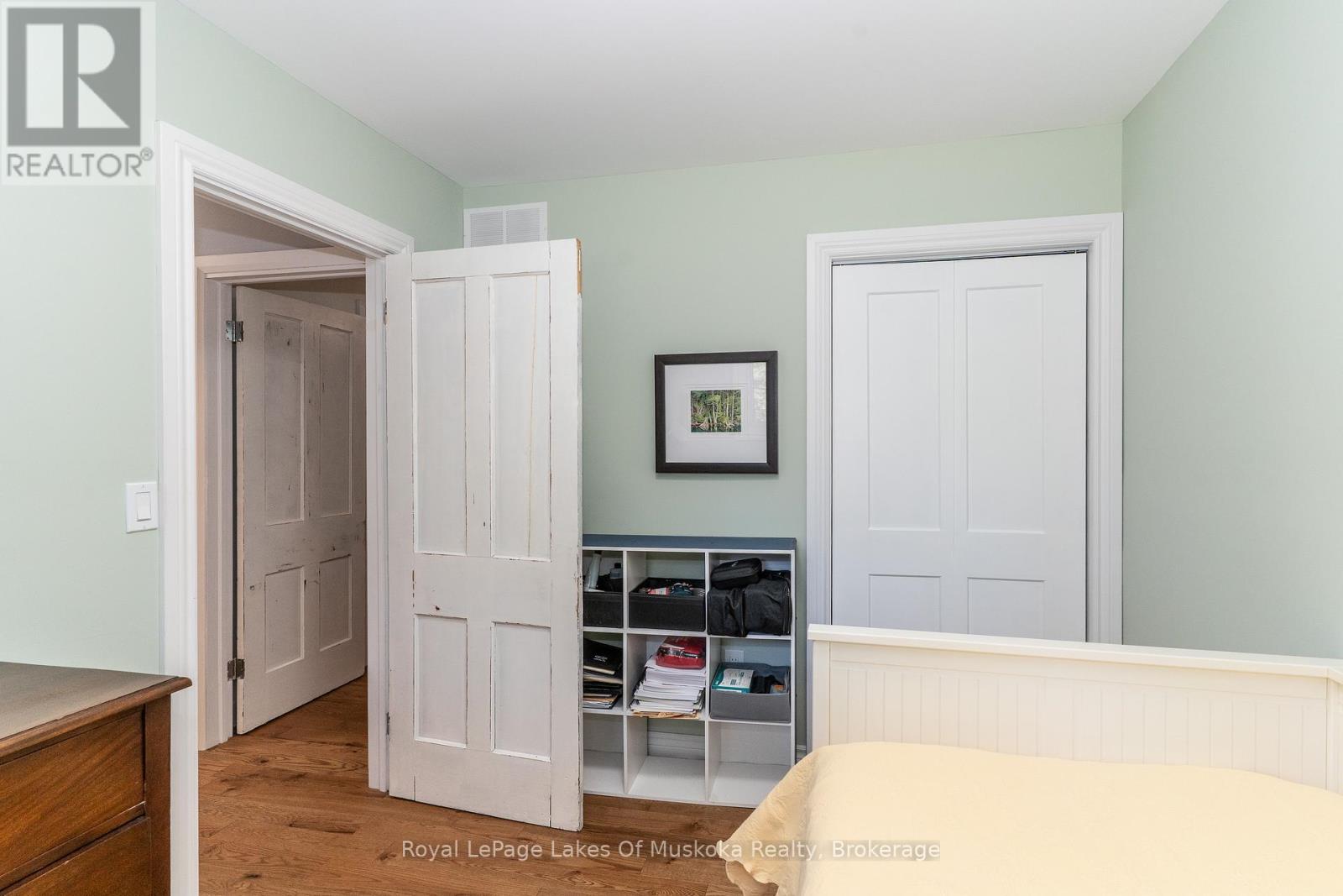 Photo 15 of 15 Douglas Drive, Bracebridge ON