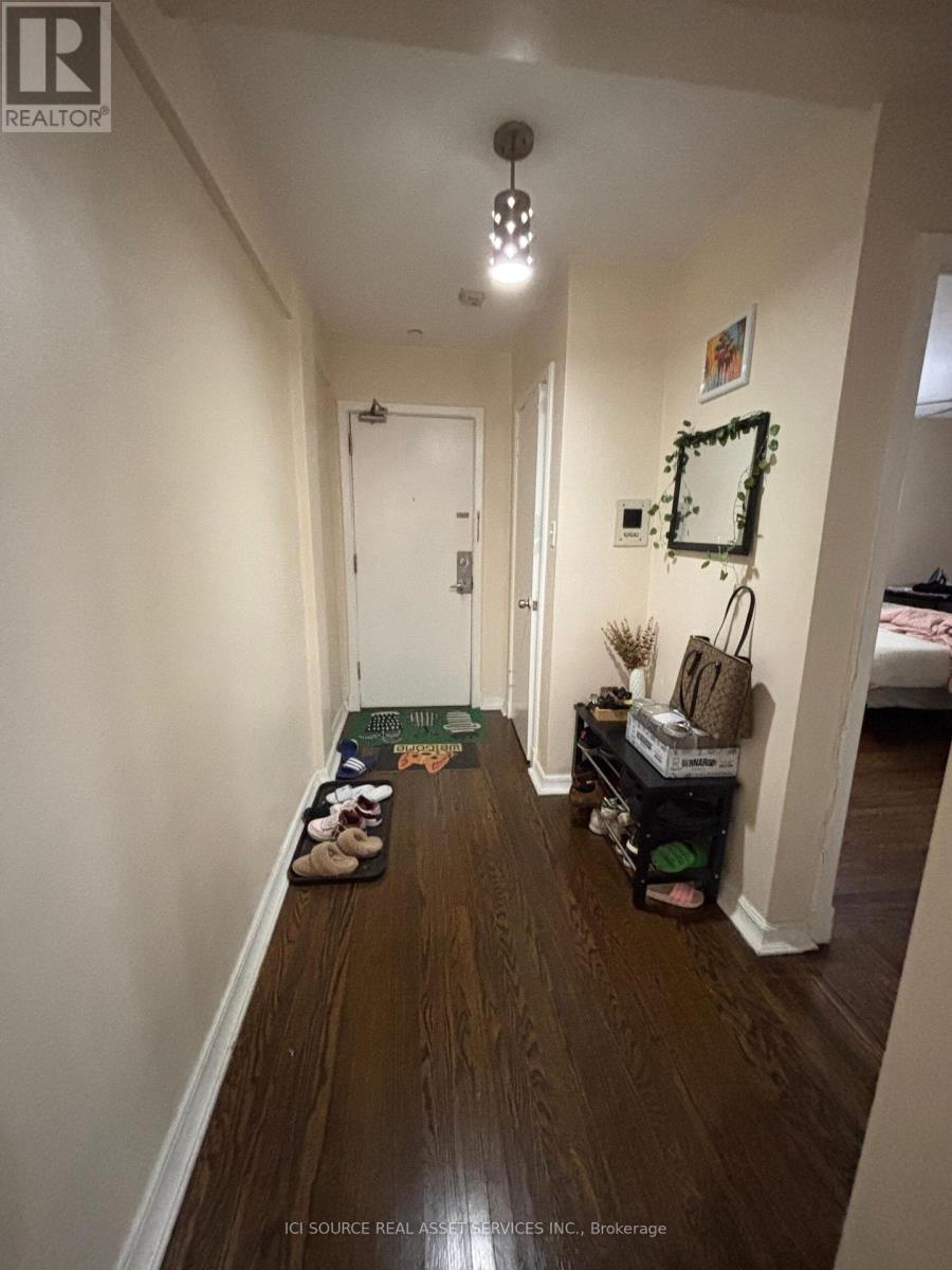Photo 15 of 104 707 Eglinton Avenue W, Toronto ON