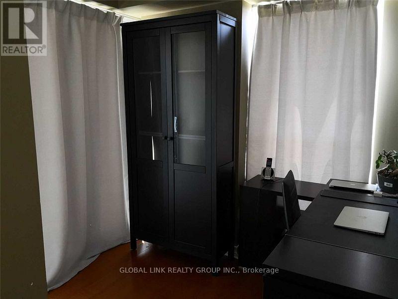 Photo 15 of 2202 763 Bay Street, Toronto ON