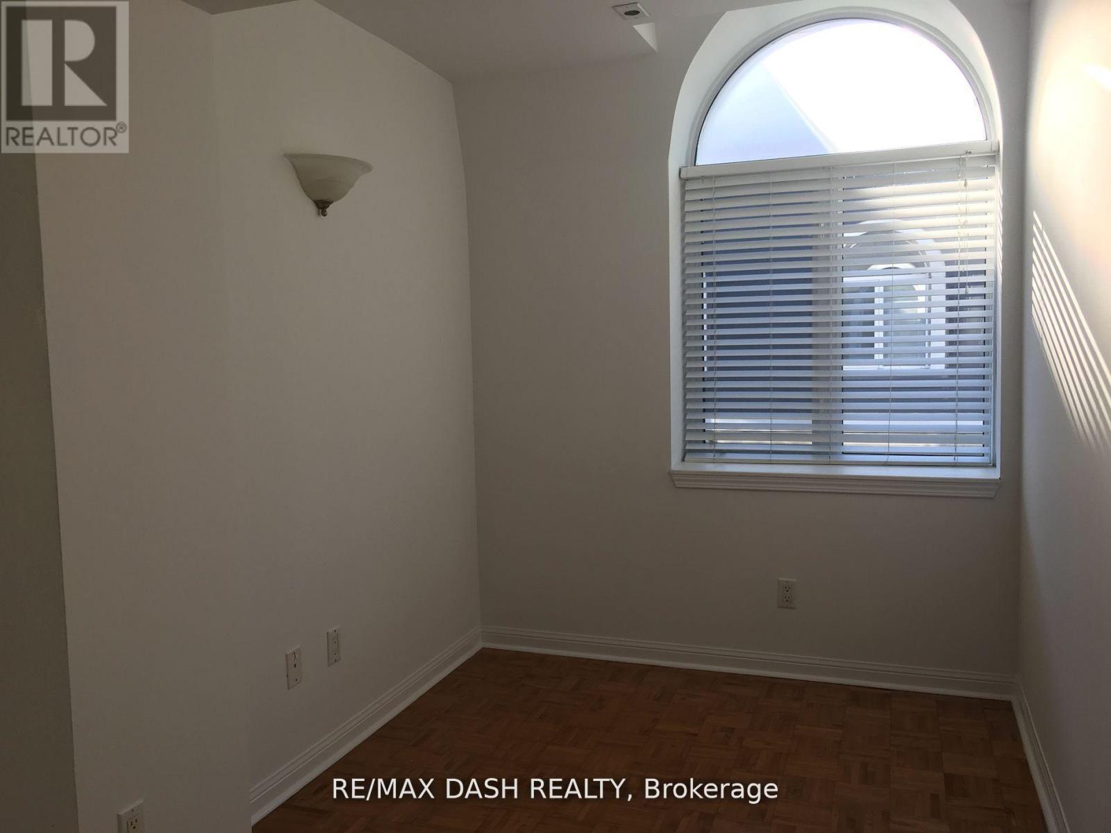 Photo 10 of 535 36 Stadium Road, Toronto ON