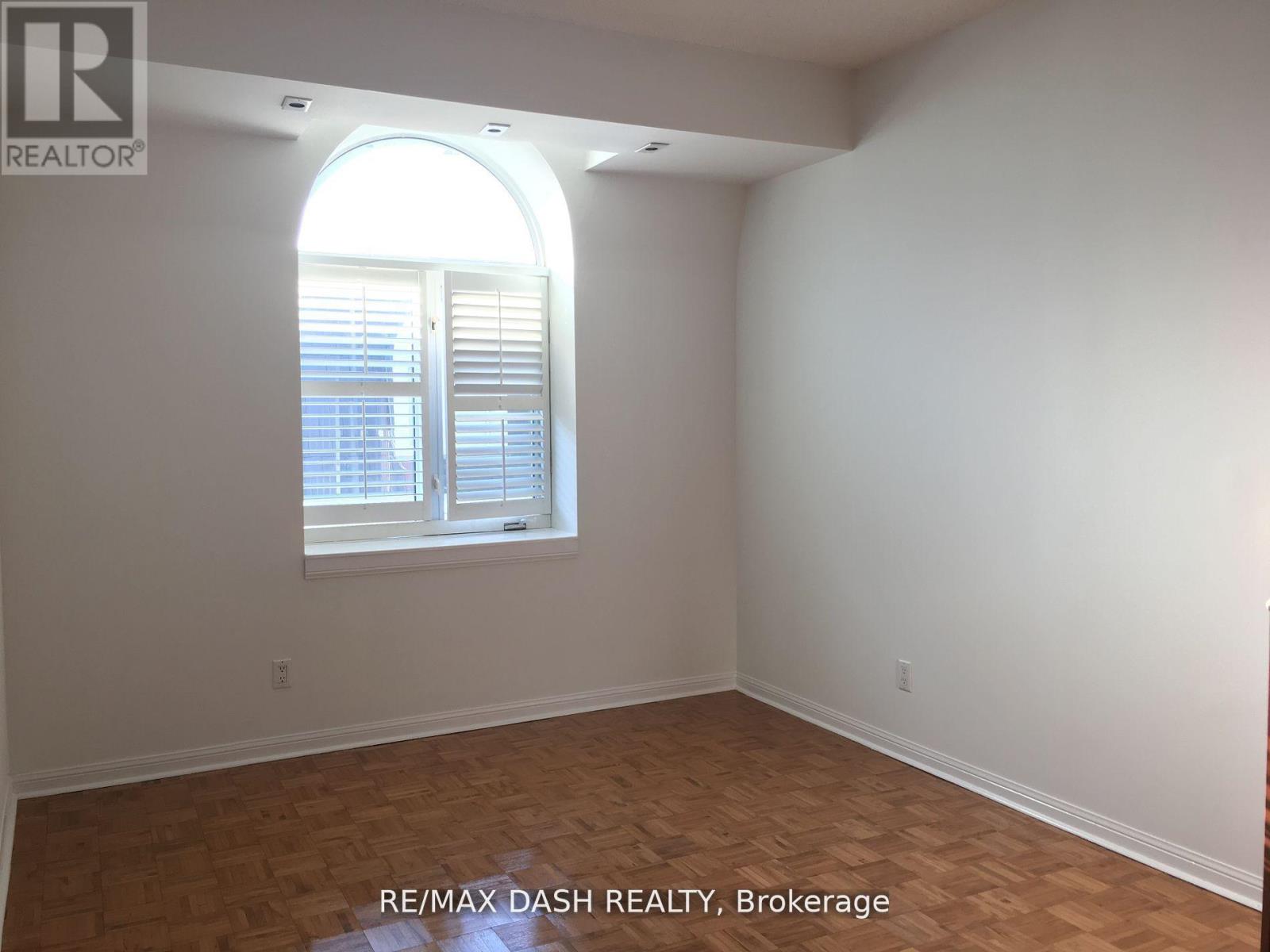 Photo 14 of 535 36 Stadium Road, Toronto ON