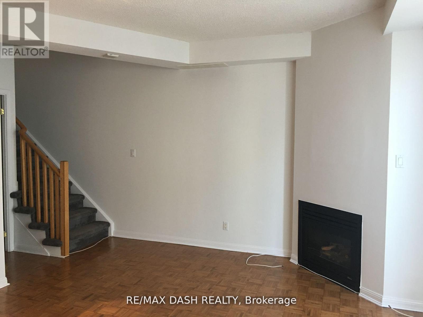 Photo 5 of 535 36 Stadium Road, Toronto ON