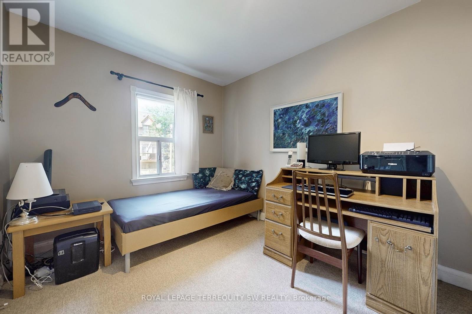 Photo 12 of 242 Joicey Boulevard, Toronto ON