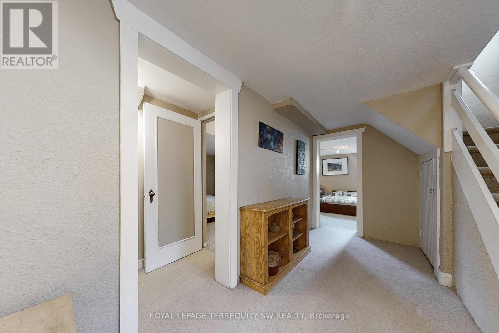 Photo 19 of 242 Joicey Boulevard, Toronto ON
