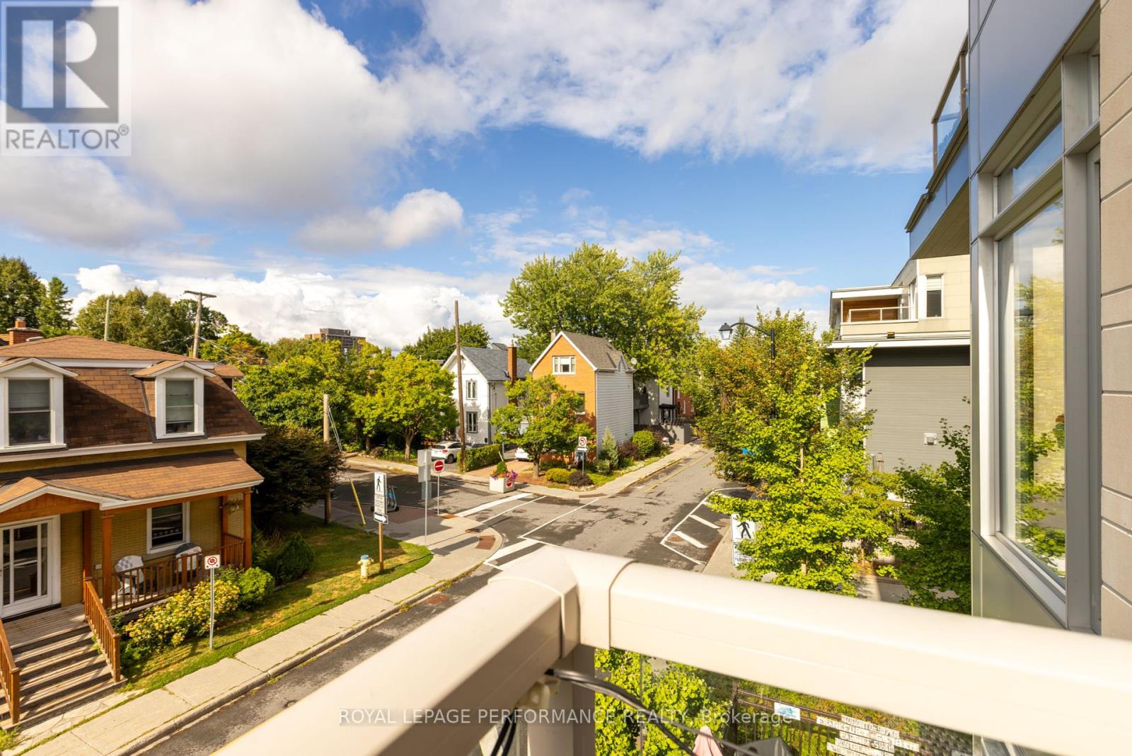 Photo 13 of 22 Holmwood Avenue, Ottawa ON