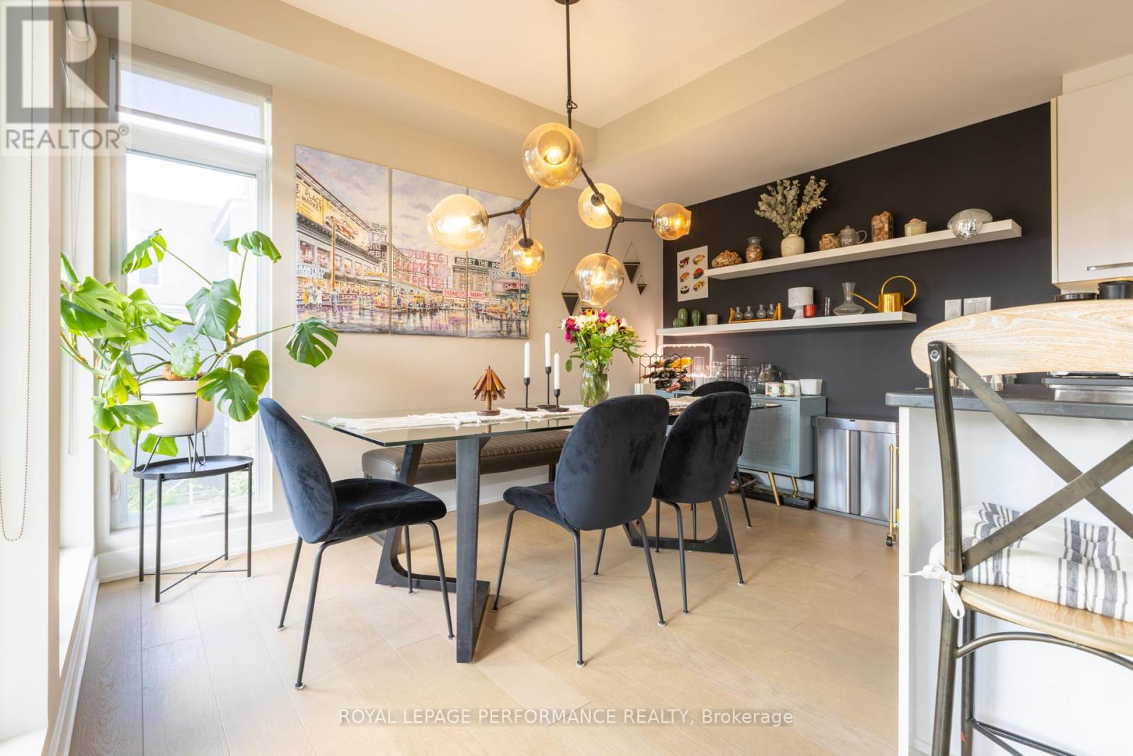 Photo 19 of 22 Holmwood Avenue, Ottawa ON
