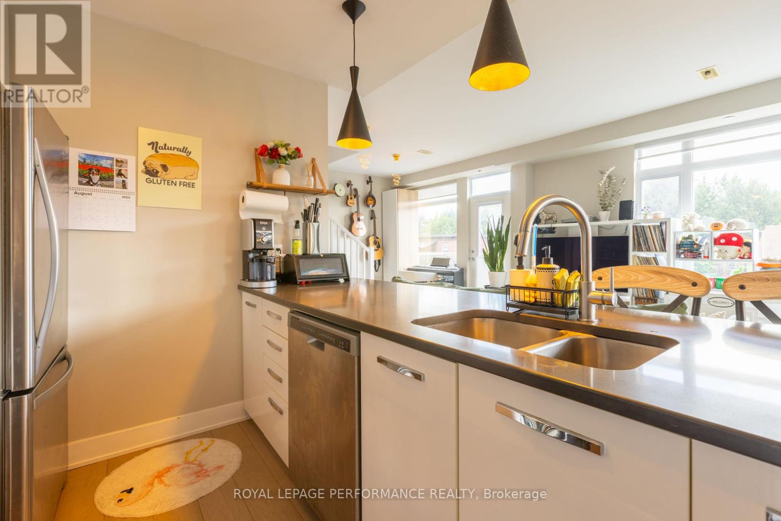 Photo 24 of 22 Holmwood Avenue, Ottawa ON