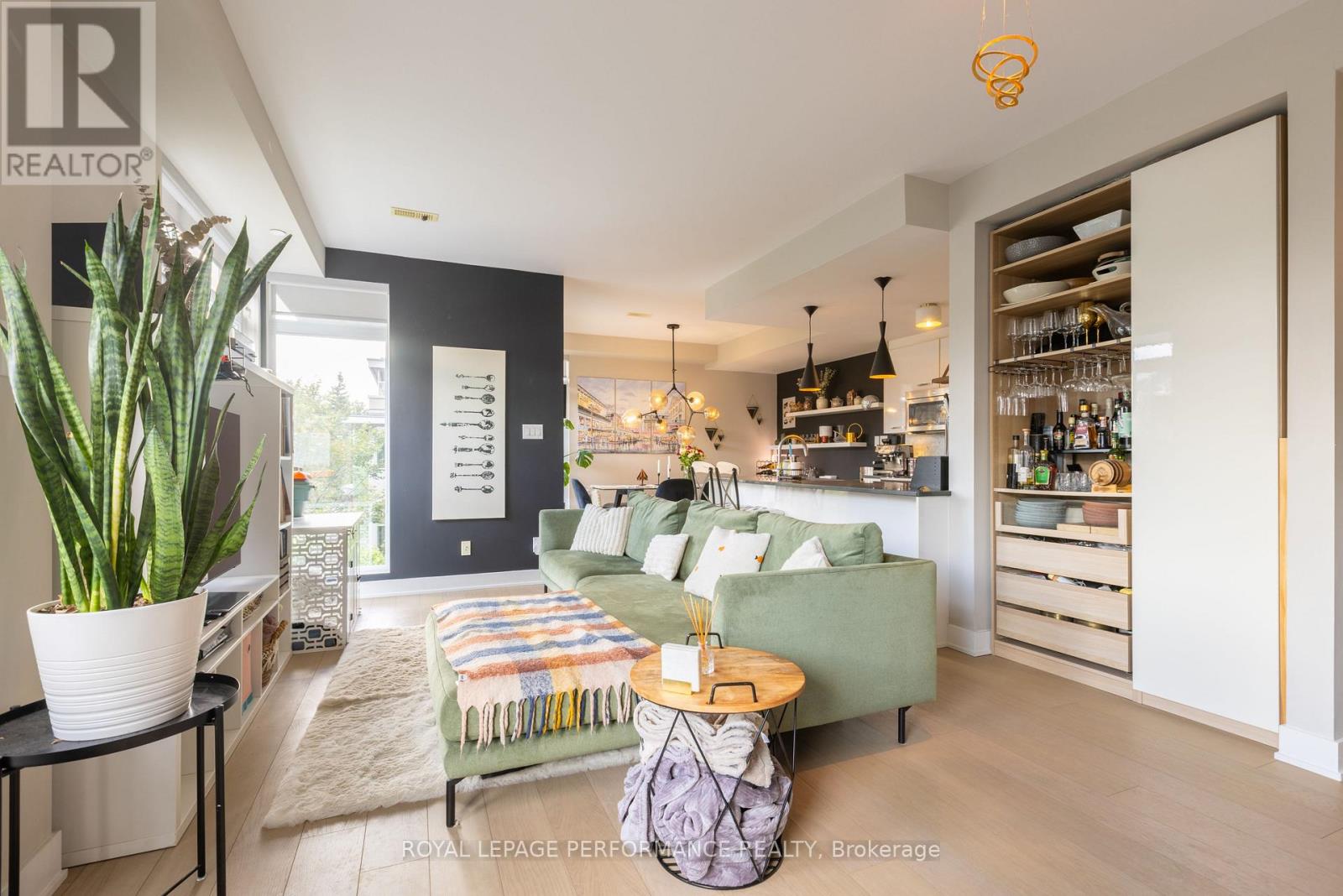 Photo 27 of 22 Holmwood Avenue, Ottawa ON