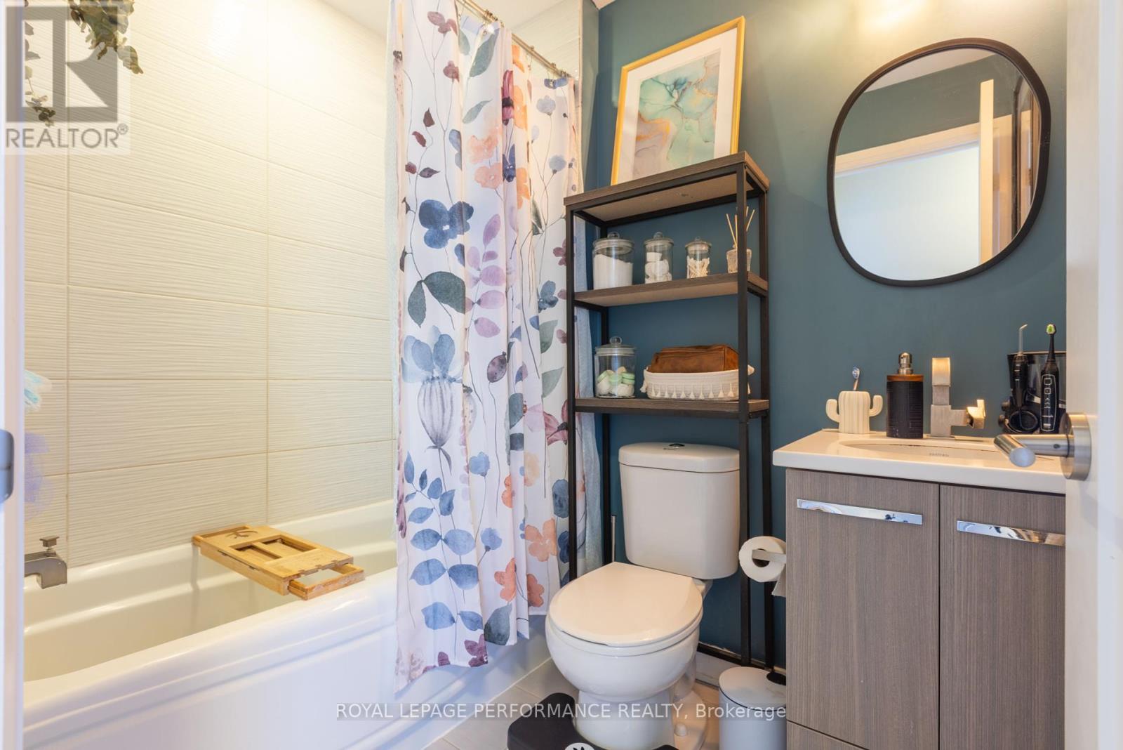 Photo 36 of 22 Holmwood Avenue, Ottawa ON