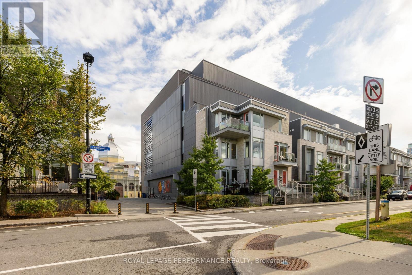 Photo 40 of 22 Holmwood Avenue, Ottawa ON