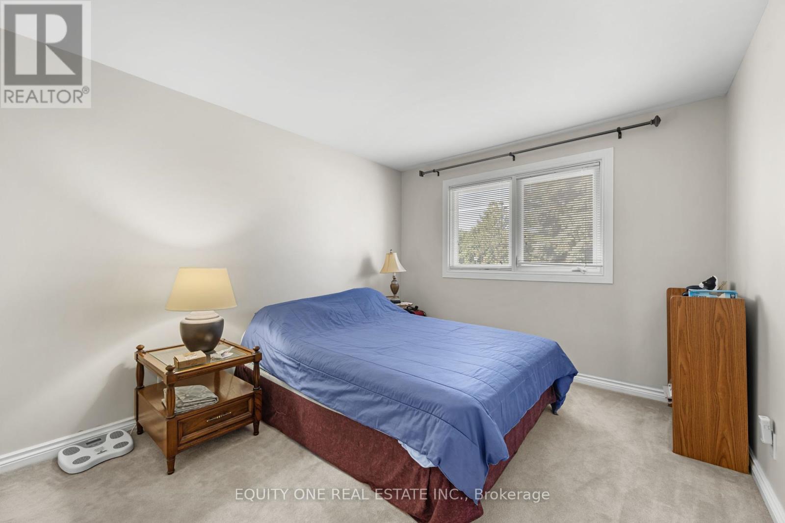 Photo 18 of 2 Parkside Crescent, Ottawa ON