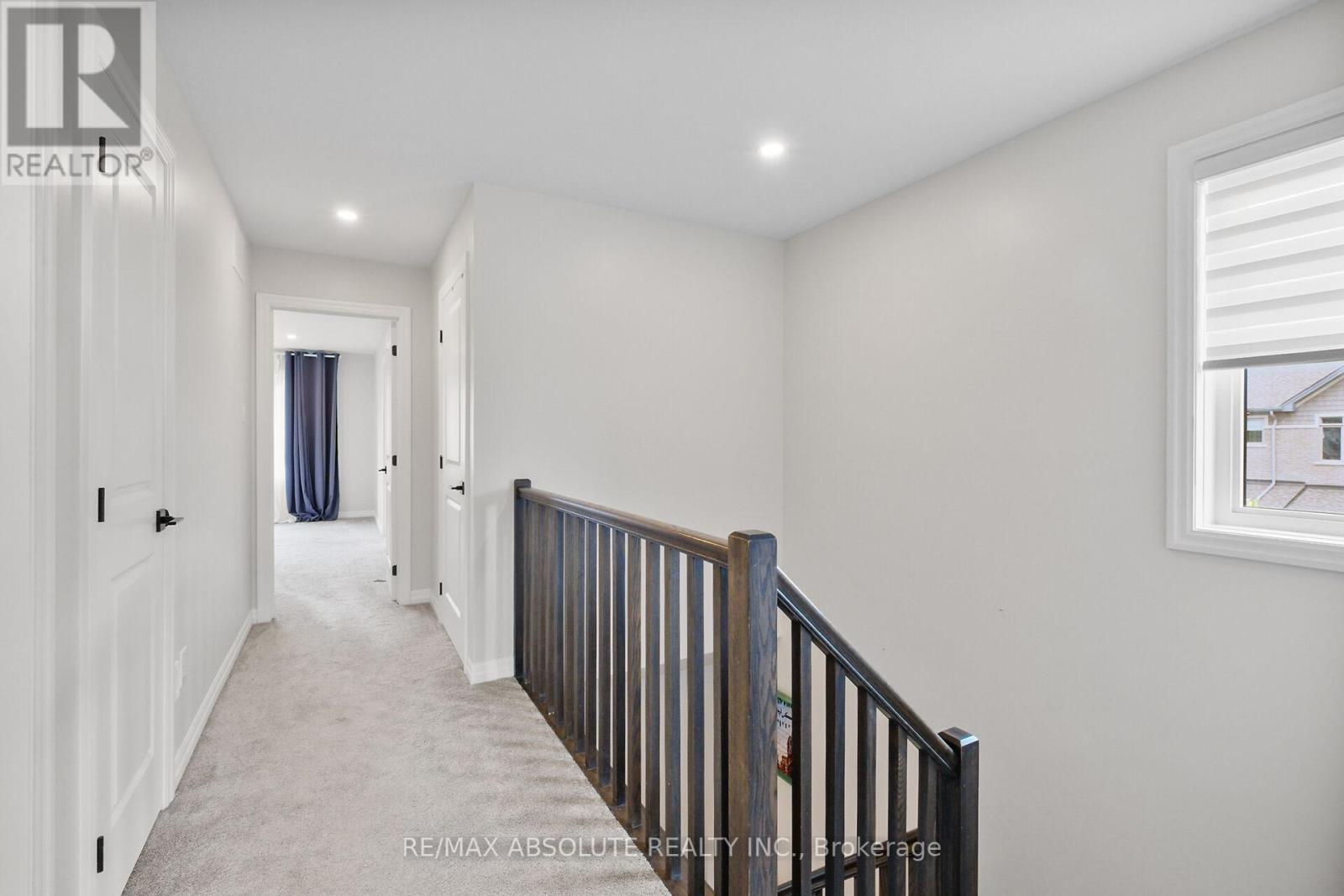 Photo 23 of 243 Overberg Way, Ottawa ON