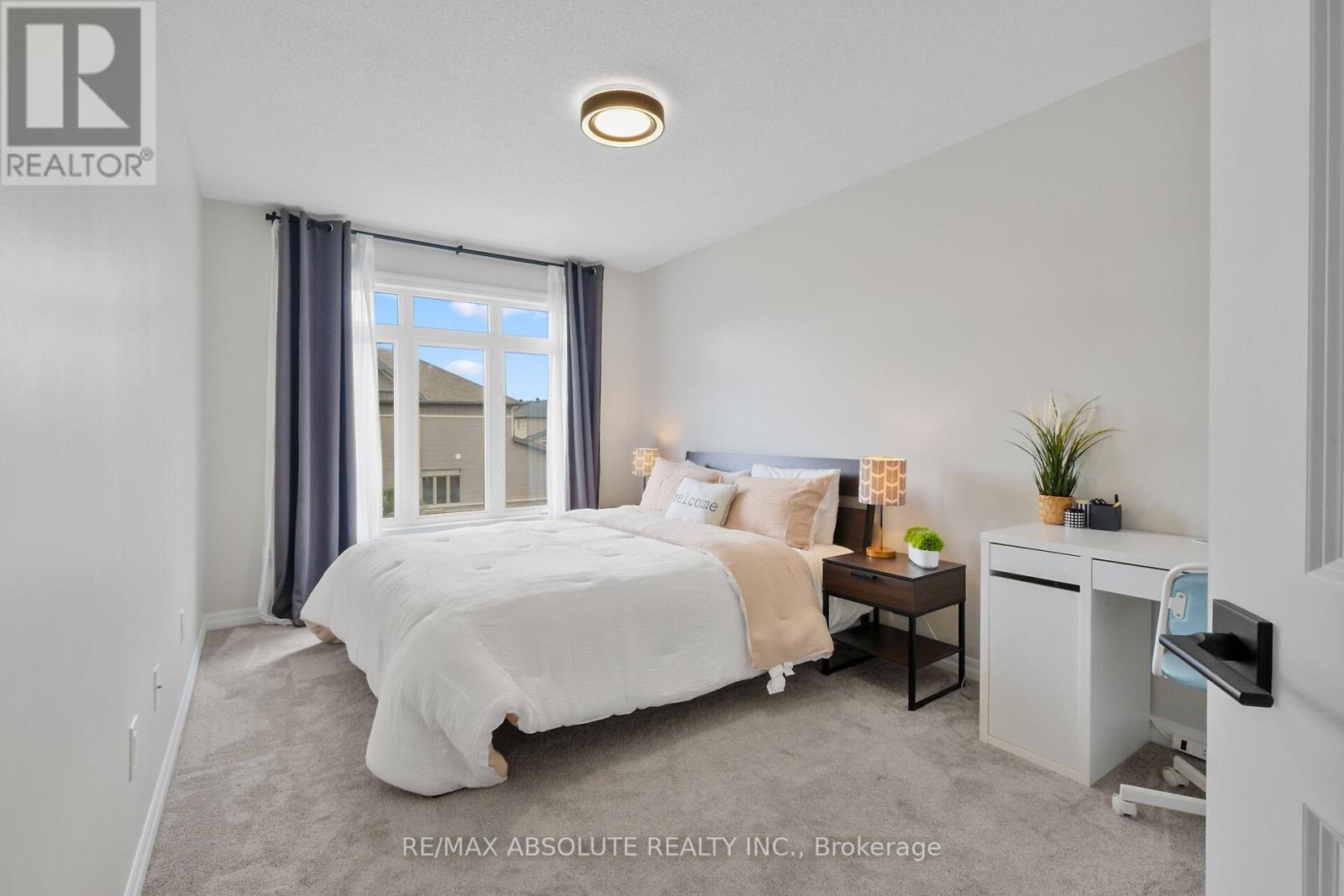 Photo 27 of 243 Overberg Way, Ottawa ON