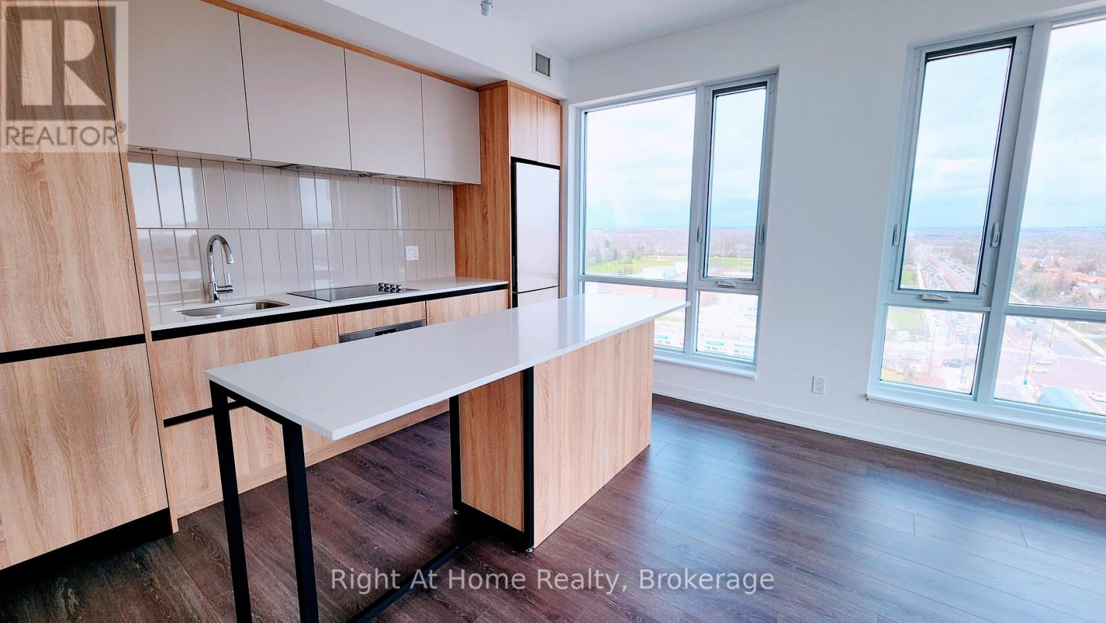 Photo 11 of 1204 7950 Bathurst Street, Vaughan ON