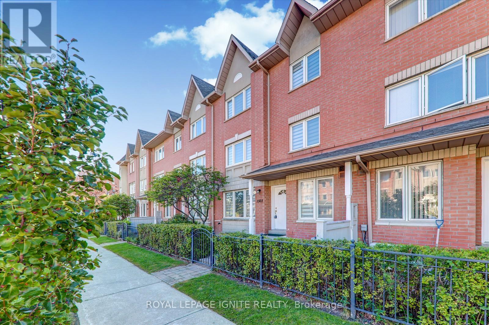 Photo 3 of 1503 29 Rosebank Drive, Toronto ON