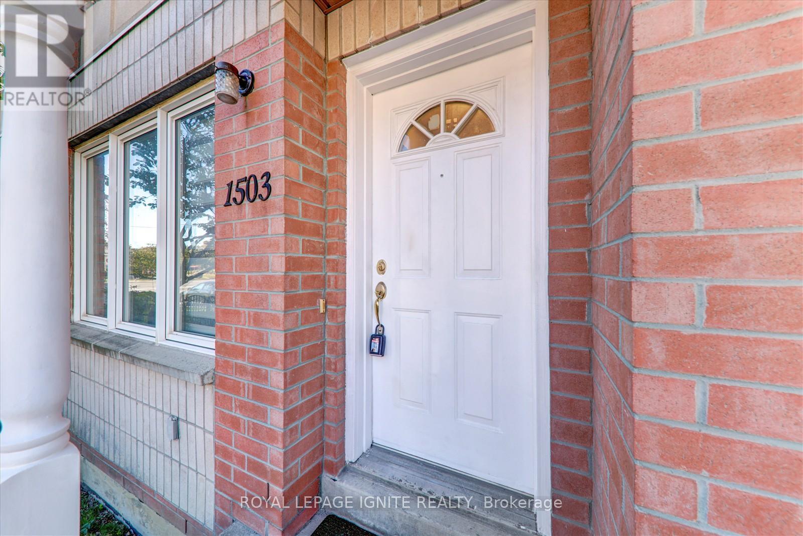Photo 8 of 1503 29 Rosebank Drive, Toronto ON