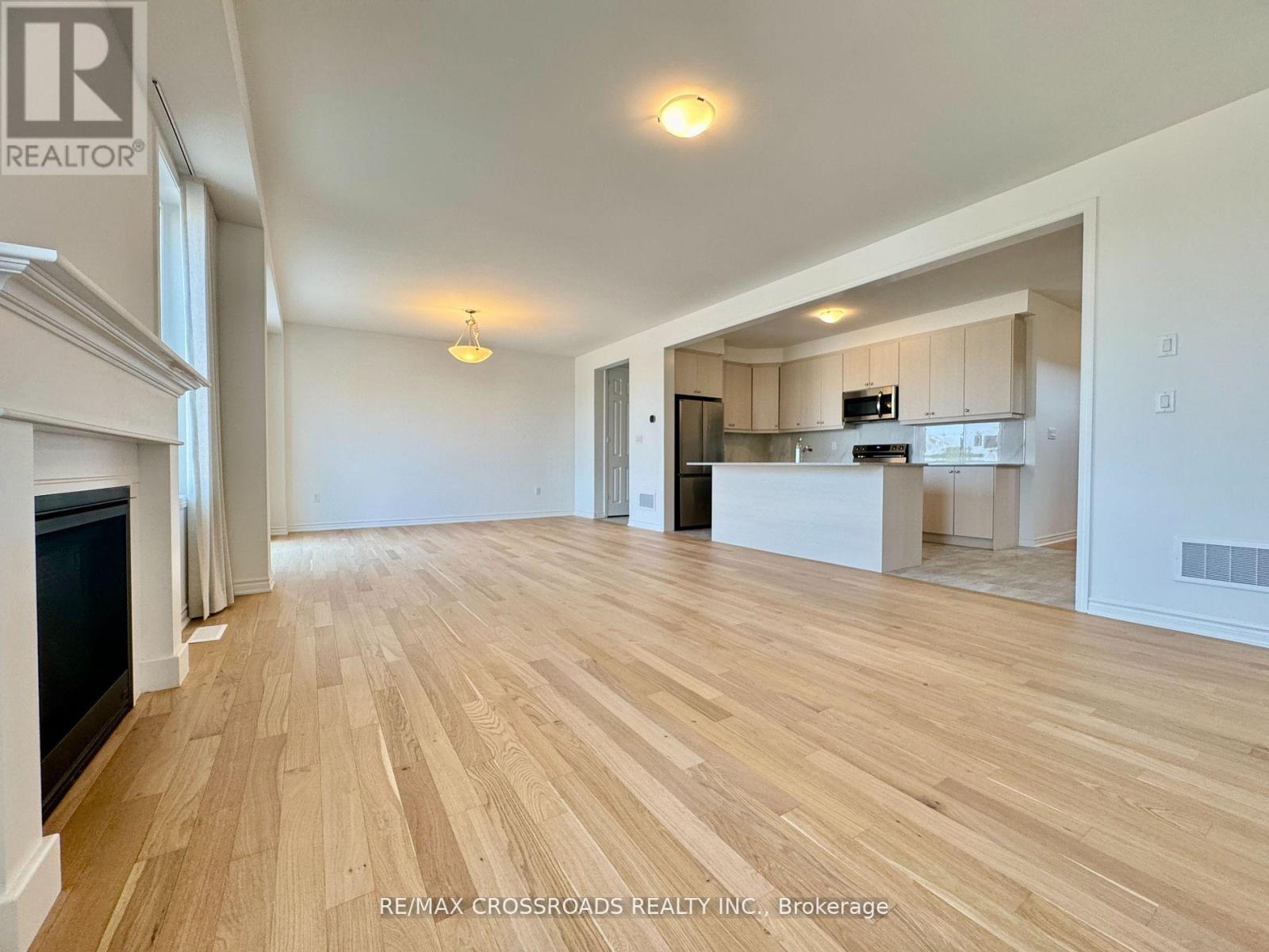 Photo 13 of Main 3083 Blazing Star Avenue, Pickering ON