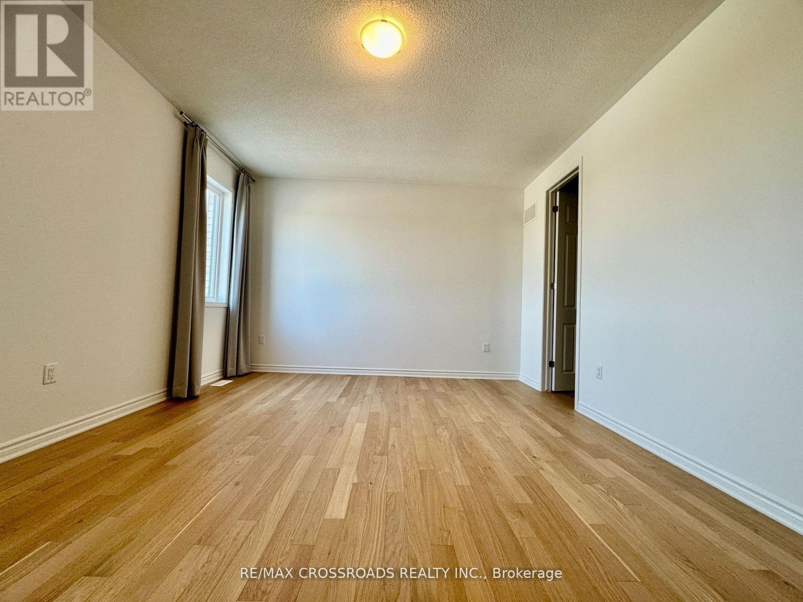 Photo 17 of Main 3083 Blazing Star Avenue, Pickering ON