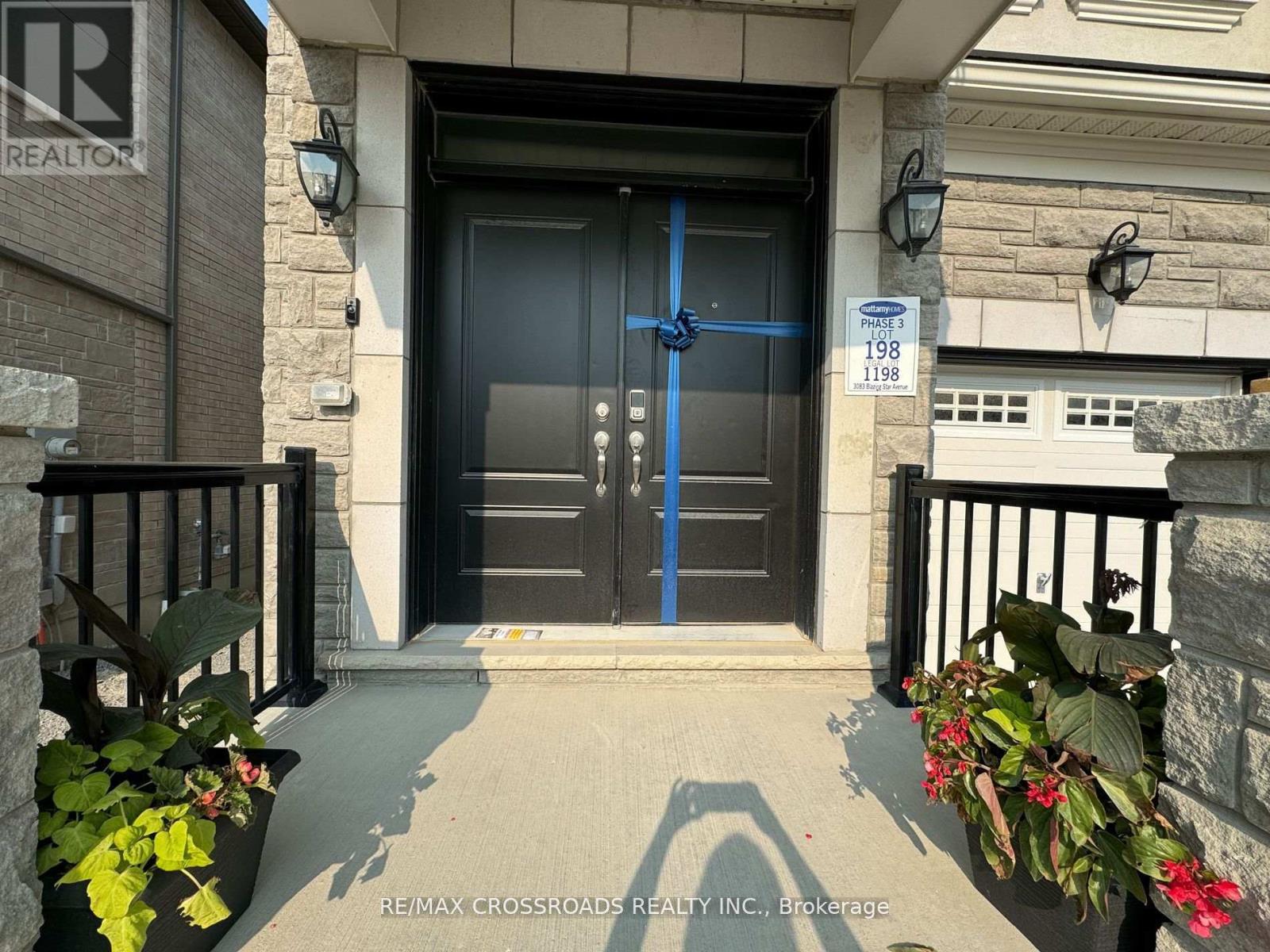 Photo 3 of Main 3083 Blazing Star Avenue, Pickering ON