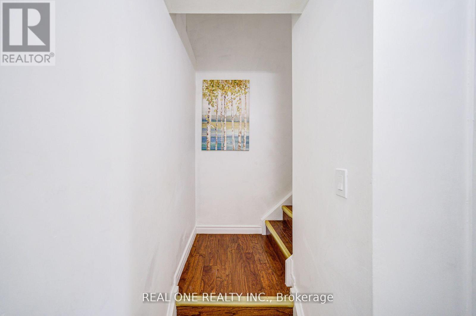 Photo 22 of 46 81 Brookmill Boulevard, Toronto ON