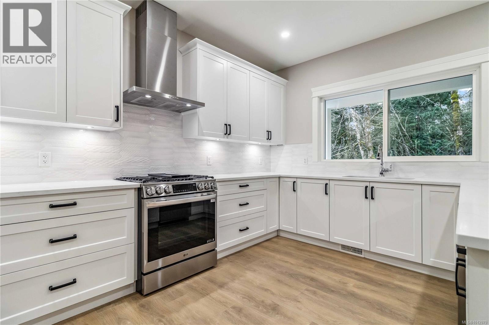  6927 Ridgecrest Road, Sooke