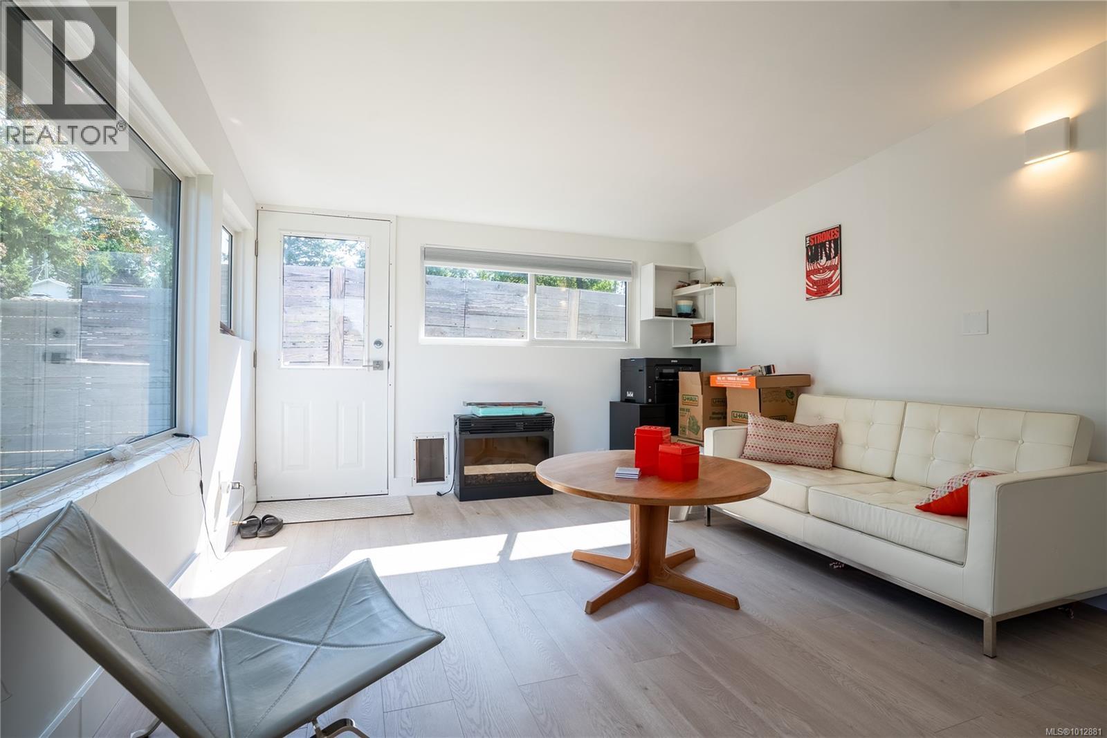 1376 Craigflower Rd, Esquimalt