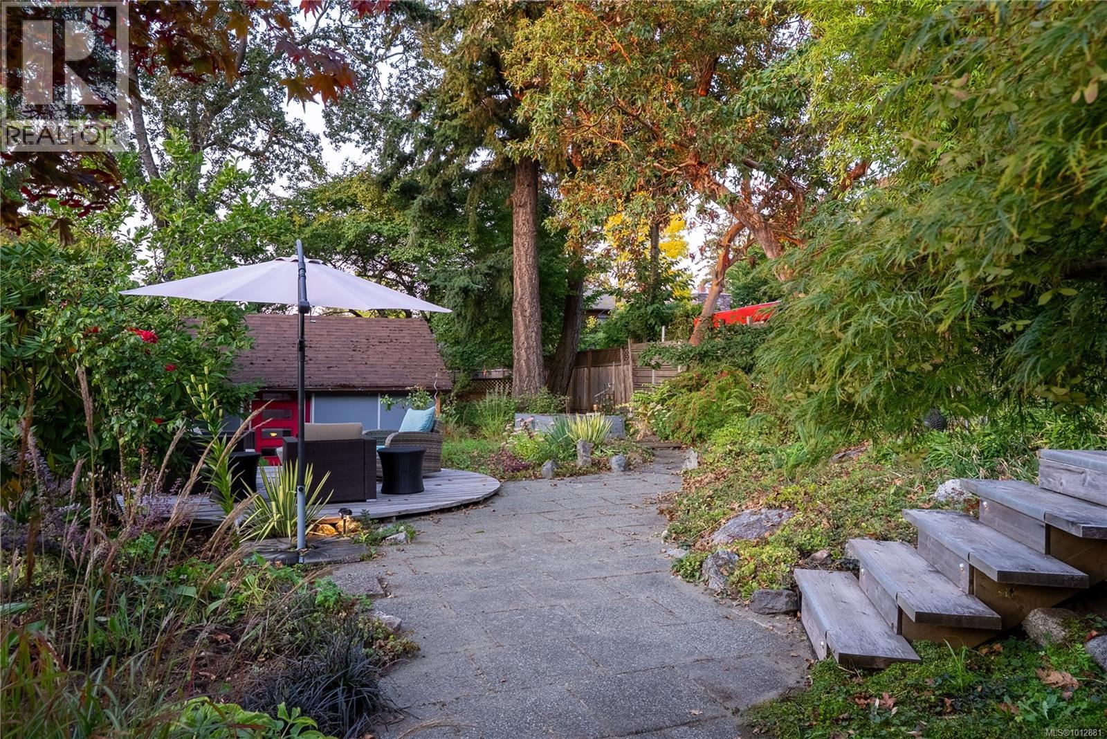 1376 Craigflower Rd, Esquimalt