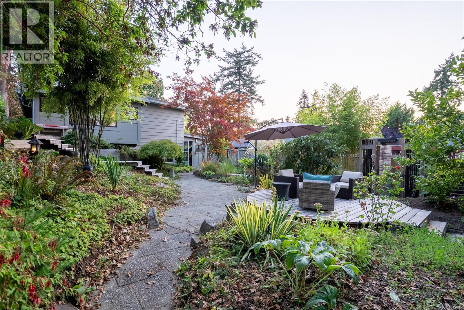 1376 Craigflower Rd, Esquimalt