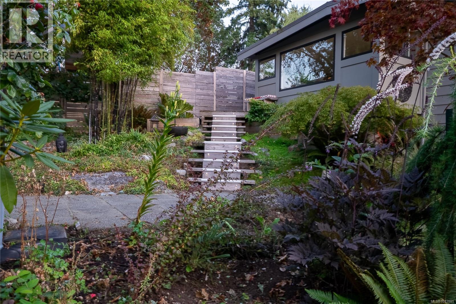 1376 Craigflower Rd, Esquimalt