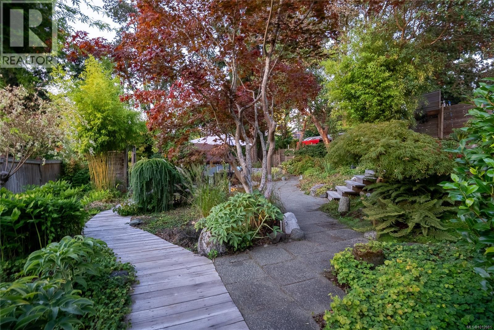 1376 Craigflower Rd, Esquimalt