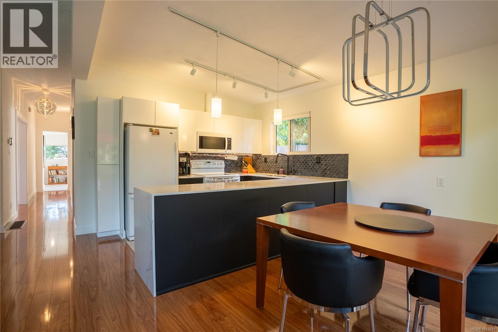 1376 Craigflower Rd, Esquimalt