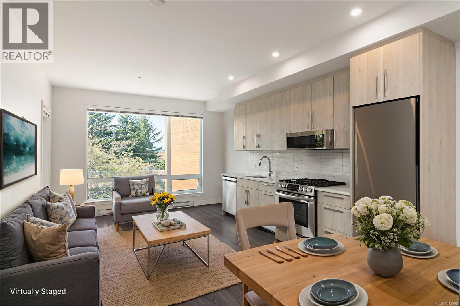 407 9864 Fourth Street, Sidney