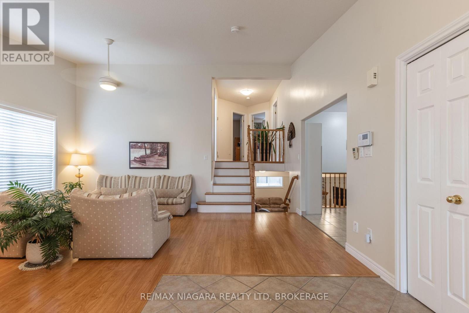 Photo 10 of 7229 Parkside Road, Niagara Falls ON