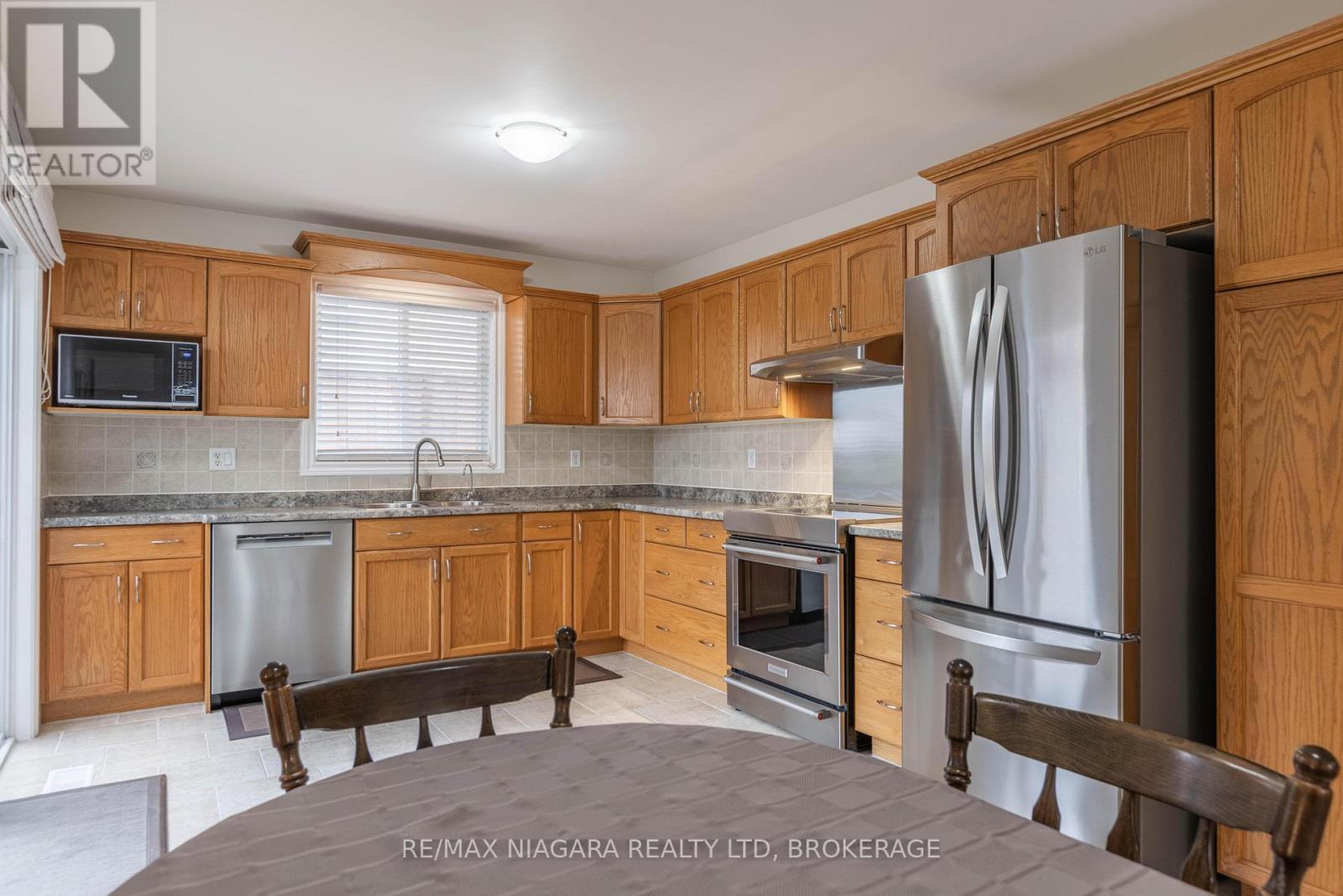 Photo 12 of 7229 Parkside Road, Niagara Falls ON